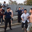 Sesto Fiorentino, lavoratori cinesi in rivolta contro i controlli: cariche e feriti3