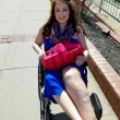 Arianna e la malattia rara: la gamba è tre volte più grande del normale 07