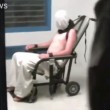 Australia: detenuti carcere minorile incappucciati e legati2
