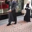 Birmingham, predicatore islamico urla al poliziotto3