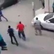 Il Cairo, vuole decapitare moglie: folla salva la donna3