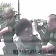 Insegnante afroamericana arrestata per eccesso di velocità: sbattuta a terra 2 volte4