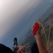 YOUTUBE Perde paracadute: terrore durante lancio ripreso con GoPro2
