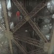 calano Torre Eiffel: a 300 metri da terra senza protezioni2