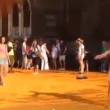 Passerella di Christo, si spoglia e corre nudo: "Distruggete il lago" VIDEO 2