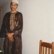 Un Barack Obama giovanissimo che indossa l'abito tradizionale musulmano. E' quanto si vede nelle foto mostrate in diretta tv da Billi O'Reilly su Fox News03