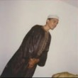 Un Barack Obama giovanissimo che indossa l'abito tradizionale musulmano. E' quanto si vede nelle foto mostrate in diretta tv da Billi O'Reilly su Fox News01