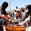 Isis taglia mano con mannaia a presunto ladro
