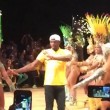 YOUTUBE Rio 2016: Usain Bolt, "trenino" con ballerine samba5