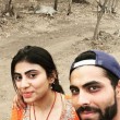 Selfie con i leoni, multato giocatore di cricket indiano