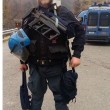 Genova, insulti su un muro al poliziotto morto d'infarto a Ventimiglia 02