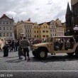 YOUTUBE Praga, attacco Isis in centro ma è...la destra islamofoba4