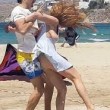 Lindsay Lohan aggredita in spiagga da Egor Tarabasov2