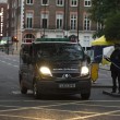 Terrore Londra, attacco a coltellate: un morto e sei feriti 1