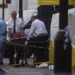 Terrore Londra, attacco a coltellate: un morto e sei feriti 8