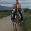Dinko Valev, cacciatore di migranti che protegge la Bulgaria. Ma Isis lo vuole morto 03