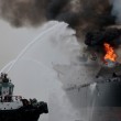 YOUTUBE Golfo Messico, petroliera esplode: 150mila barili in fiamme 2
