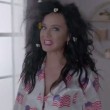 Katy Perry senza veli per Hillary Clinton