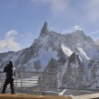 Monte Bianco, in 100 sospesi a 3mila metri5