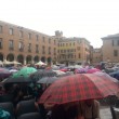 Festival della Filosofia, in coda sotto la pioggia: è Modena o Londra? FOTO