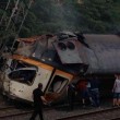 Spagna, deraglia treno: almeno 3 morti 01