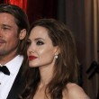 Angelina Jolie e Brad Pitt, figli col coltello. Tate: "Maddox ha bevuto vino"
