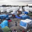 La Grande Muraglia di Calais: Gb costruirà barriera anti-migranti