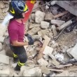 VIDEO YOUTUBE Pietro, il gatto salvato dopo 16 giorni sotto le macerie del terremoto 2
