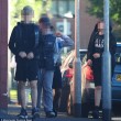 Manchester: baby gang in preda all'alcol uccide conigli, buca gomme, rompe finestre