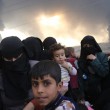 Isis brucia pozzi petrolio a Mosul