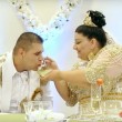 Matrimonio rom dura 4 giorni: sposa con abito da 200mila euro