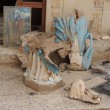 Isis, croci spezzata e statua della Madonna in frantumi nella chiesa di Bartella 5