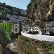 Andalusia, una roccia "divora" la città di Setenil de las Bodegas 2