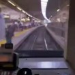 Suicidio sotto treno in corsa: impatto visto dalla sala macchine 03