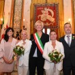 Nozze gay. A Genova il ministro Pinotti le celebra, a Conegliano il sindaco si rifiuta...