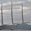 Miliardario russo compra yacht gigante e...rimane intrappolato nel Mar Baltico