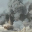 Camion kamikaze bombardato in pieno a Raqqa4