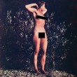 Eva Braun senza vestiti fa il bagno nel lago austriaco le FOTO della Bild