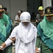 Indonesia, donna accusata di adulterio2