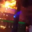 Mangiafuoco incendia discoteca per sbaglio 2 feriti gravi2