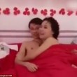 Sposini hanno un rapporto durante le nozze: imbarazzante rito in Cina2