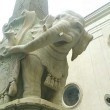Roma. Elefante del Bernini in piazza della Minerva danneggiato dai vandali: zanna staccata