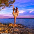 Malin, la pilota svedese fa impazzire il web con le sue pose di Yoga FOTO07