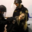 Portland, scontri a protesta anti Trump: proiettili di gomma, spray, 29 arresti FOTO VIDEO 4