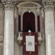 Papa Francesco, benedizione Urbi et Orbi per la pace: "Troppo sangue versato"03