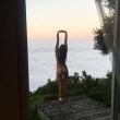 Magdalena Wosinska star di Instagram: si fotografa nuda in giro per il mondo 02