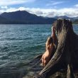 Magdalena Wosinska star di Instagram: si fotografa nuda in giro per il mondo 10