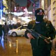 Istanbul, attentato al night club vestiti da Babbo Natale: almeno 35 morti09