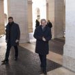 YOUTUBE Paolo Gentiloni torna a lavoro: in Cdm tra gli abbracci dei ministri02