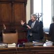 YOUTUBE Paolo Gentiloni torna a lavoro: in Cdm tra gli abbracci dei ministri03